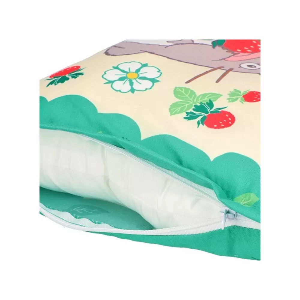 Shop Oreiller Totoro Fraises 28 X 39 Cm - Mon Voisin Totoro Décoration